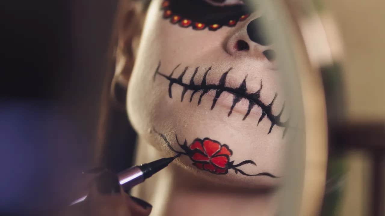 Halloween Make-up Männer: Kreative Ideen von einfach bis spektakulär
